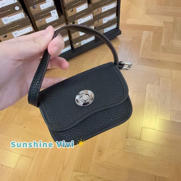 NWT Coach Wavy Wallet In Crinkle Coachtopia Leather In Black CK122 - Picture 1 of 10
